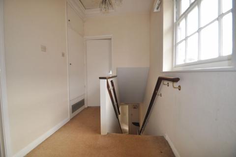 8 Nelson Road, New Malden, KT3 5EA