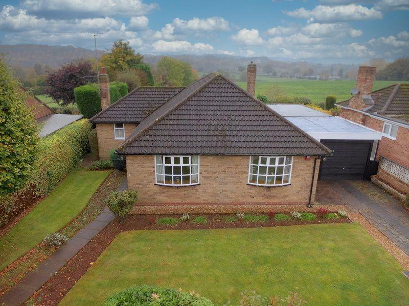 Diamond Ridge, Barlaston 3 bed bungalow £350,000