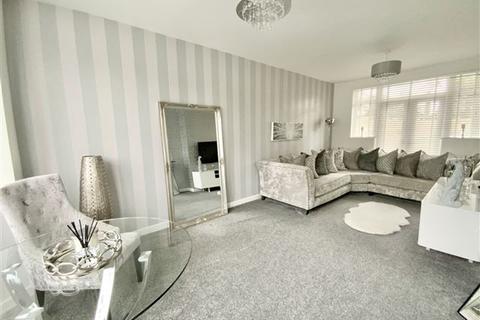 61 Clifton Crescent, Sheffield, S9 4BD