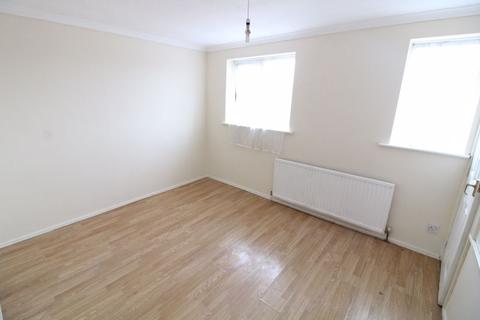 112 Brussels Way, Luton, LU3 3TJ