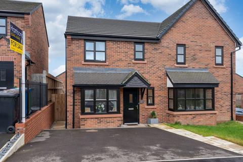 66 Bee Fold Lane, Atherton, Manchester, M46 0TT