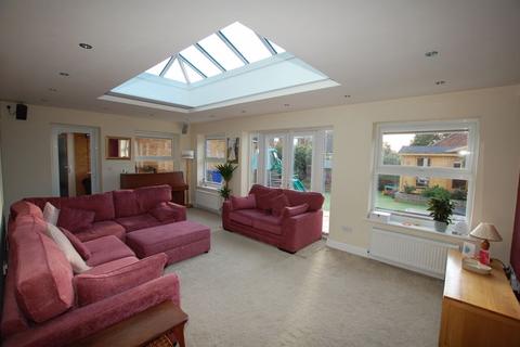 8 Bonham Drive, Orsett, Grays, RM16 3HG