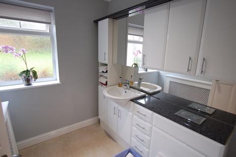 1, Orchard View Robinson Road, Horndon On The Hill, Stanford-le-hope, SS17 8PU