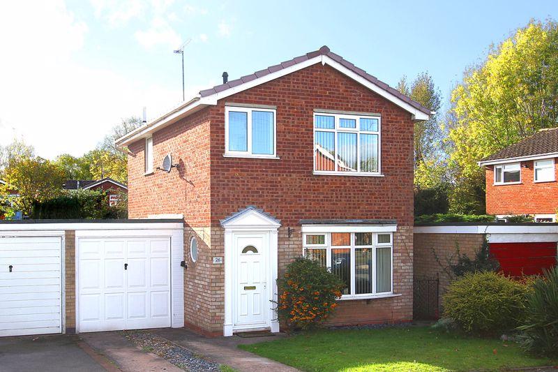 WOMBOURNE, Millfields Way 3 bed detached house £249,950