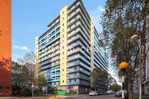 2 bedroom apartment to rent, Westgate Apartments, Royal Docks, E16