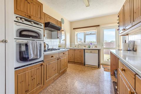 Highclyffe Lodge Highcliffe Close, Seaton, EX12 2QA