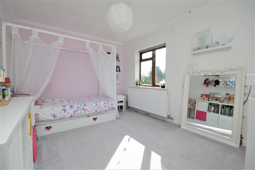 010 bed 2 12 sudbury.JPG