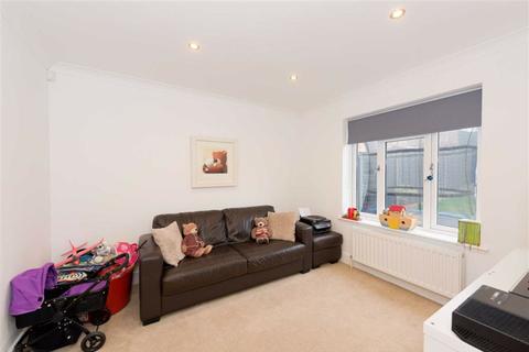 30 Beech Way, Epsom, KT17 4NG