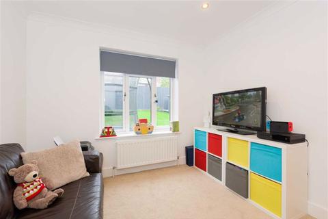 30 Beech Way, Epsom, KT17 4NG