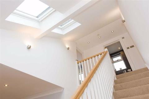 30 Beech Way, Epsom, KT17 4NG