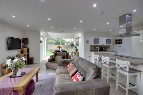 3 Beckside Close, North Cave, Brough, HU15 2FU