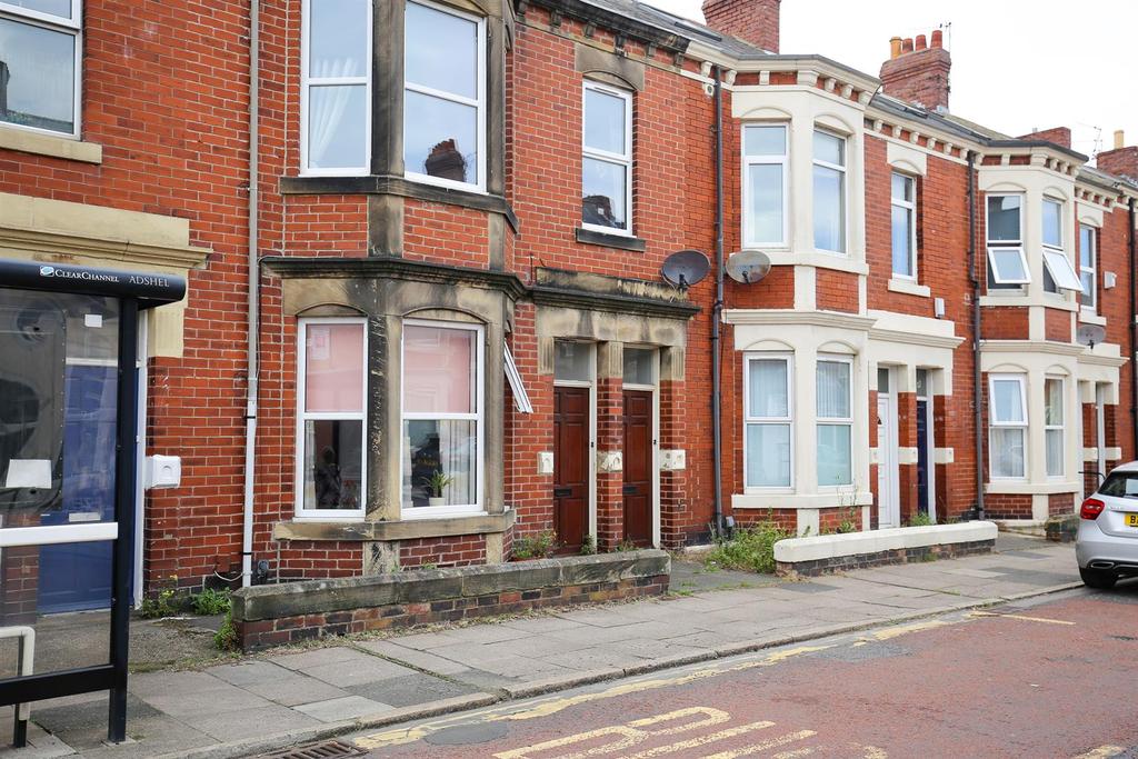Whitefield Terrace, Heaton, Newcastle Upon Tyne 2 bed flat £112,000