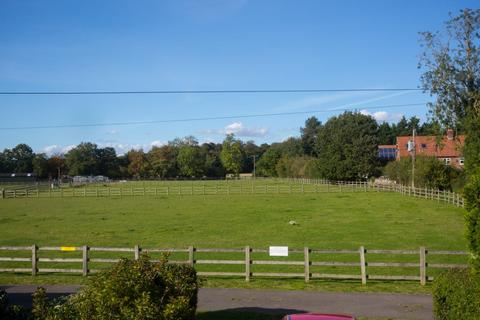 2 Croft Cottages, Stillingfleet, York, YO19 6SN