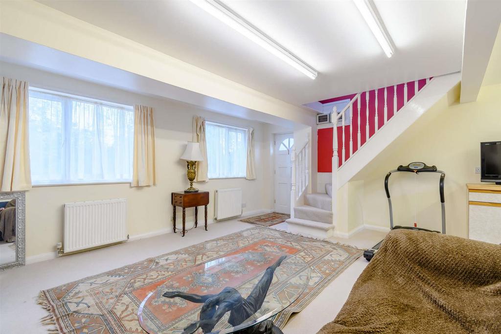 8440900-interior15-800.jpg