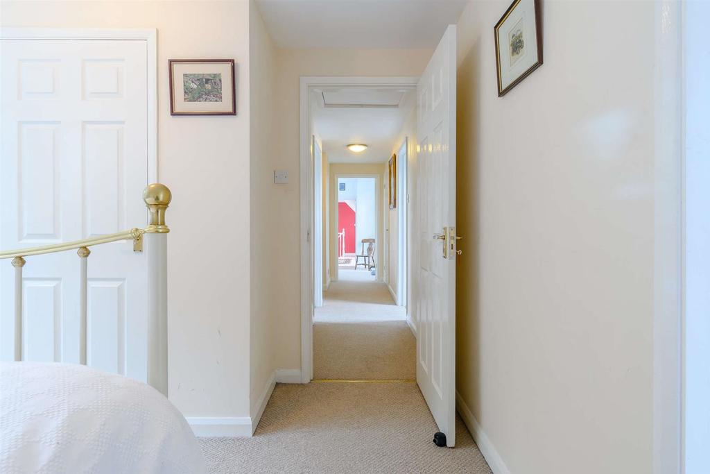 8440900-interior25-800.jpg