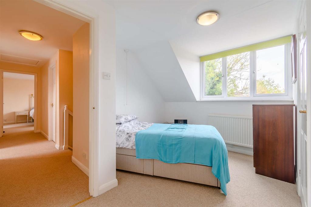 8440900-interior19-800.jpg