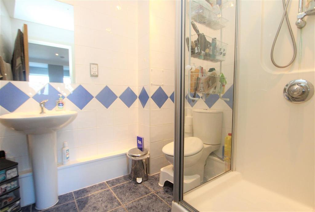 Ensuite.jpg