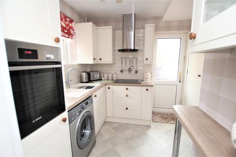 25 Moorside Gardens, Bradford, BD2 3RE