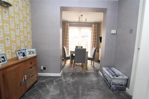 25 Moorside Gardens, Bradford, BD2 3RE