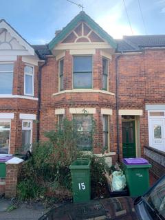 15 Stuart Road, Folkestone, CT19 6NL