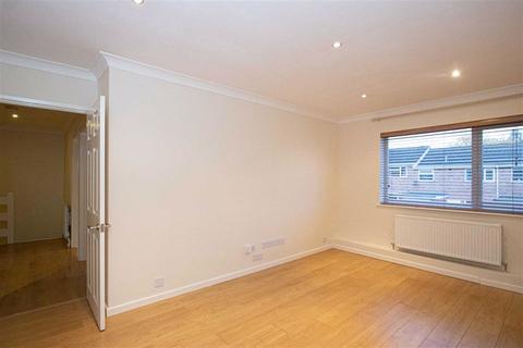 9 Bute Brae, Bletchley, Milton Keynes, MK3 7TA