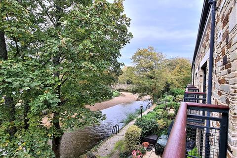 44 Brunel Quays, Lostwithiel, PL22 0JB