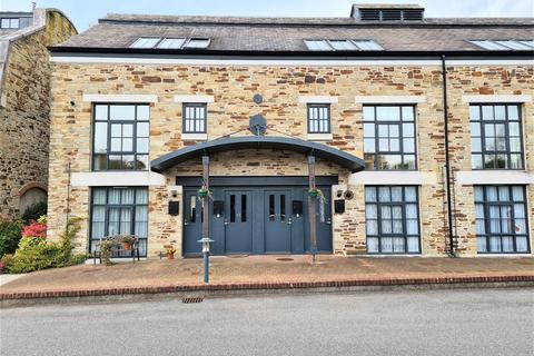 44 Brunel Quays, Lostwithiel, PL22 0JB