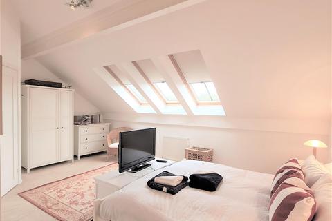 44 Brunel Quays, Lostwithiel, PL22 0JB
