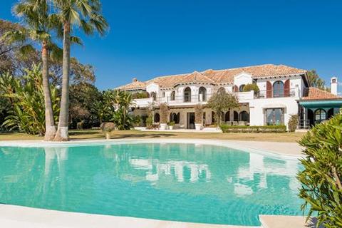 8 bedroom villa - Paraiso Barronal, Estepona, Malaga