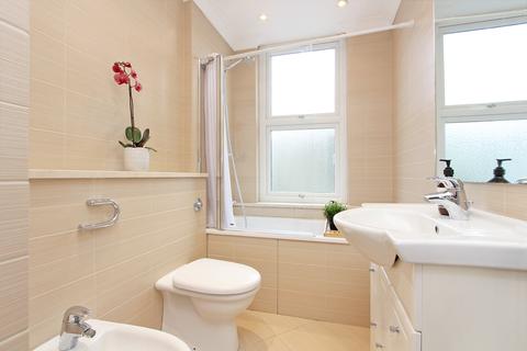 Flat 3, 63 Windsor Road, London, W5 3UJ