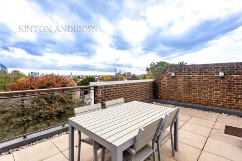 8 Whiteledges, London, W13 8JB