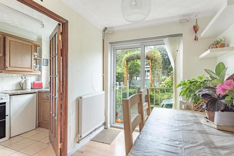 15 Evergreens Close, Swindon, SN3 4HN