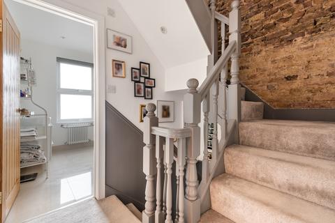 197 Westmount Road, Eltham, London, SE9 1XY