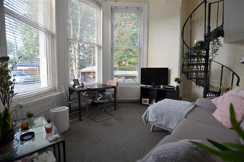1 bedroom apartment to rent, Buckhurst Hill House, Queens Road, Buckhurst Hill, IG9