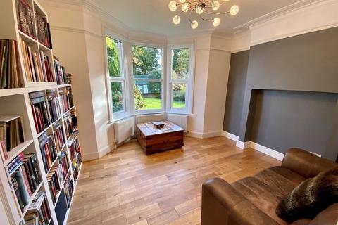 18 Everlands, Cam, Dursley, GL11 5NL