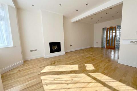 undefined, Walton Road, Bushey, WD23.