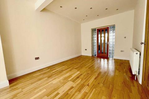 undefined, Walton Road, Bushey, WD23.