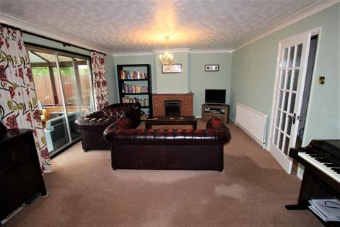 17 Brittons Close, Sharnbrook, Bedford, MK44 1PW