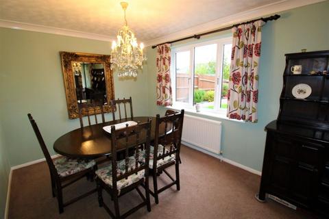 17 Brittons Close, Sharnbrook, Bedford, MK44 1PW