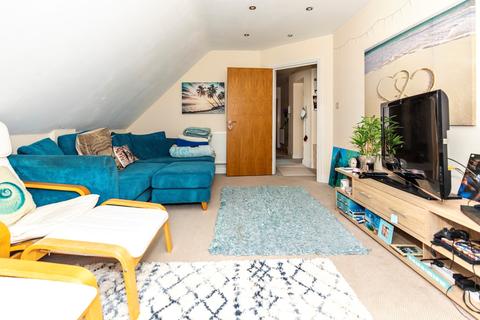 Flat 7, 2 Burtley Road, Bournemouth, BH6 4AP