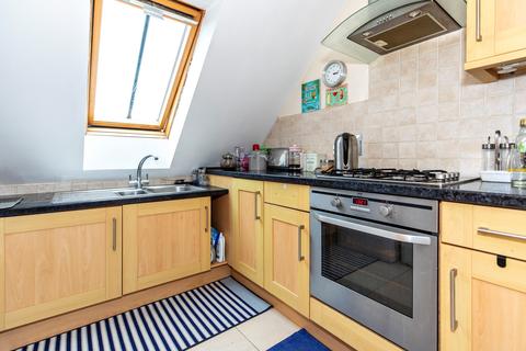 Flat 7, 2 Burtley Road, Bournemouth, BH6 4AP