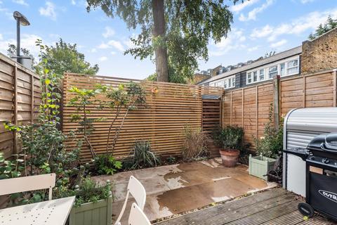 29 Yeoman Close, London, SE27 0PS