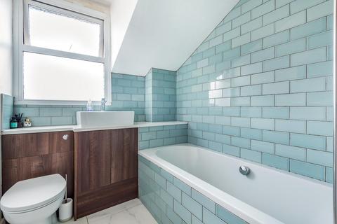 29 Yeoman Close, London, SE27 0PS