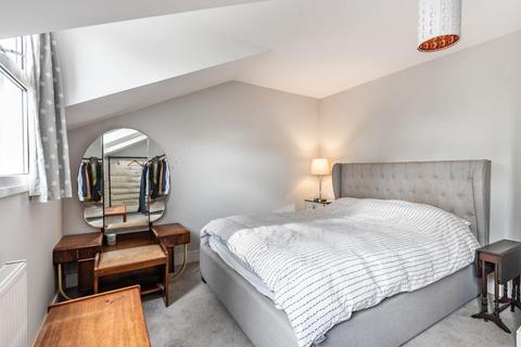 29 Yeoman Close, London, SE27 0PS