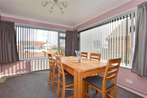 59 Leonard Road, Greatstone, New Romney, TN28 8RX