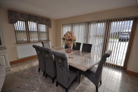 24 Common Road, Brierley, Barnsley, S72 9ES