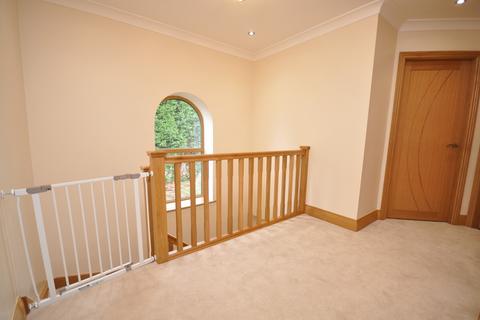 24 Common Road, Brierley, Barnsley, S72 9ES