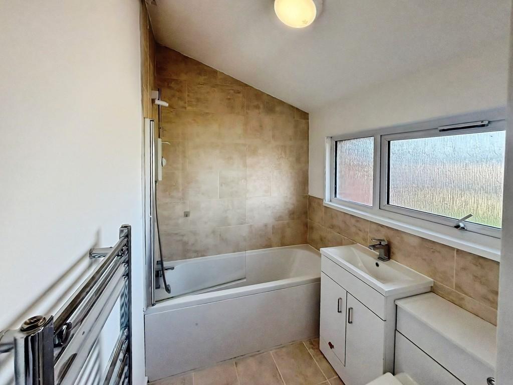 6feaec4e-bathroom