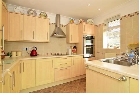 15 Deerhurst Close, Longfield, DA3 7LL