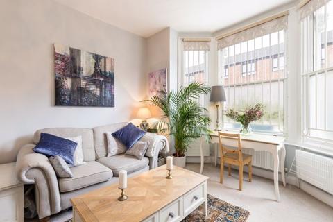 70b Hadyn Park Road, London, W12 9AG